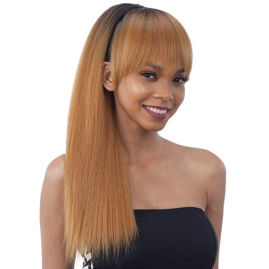 Model Model Ponytail And Blunt Bang YAKY STRAIGHT 2PCS