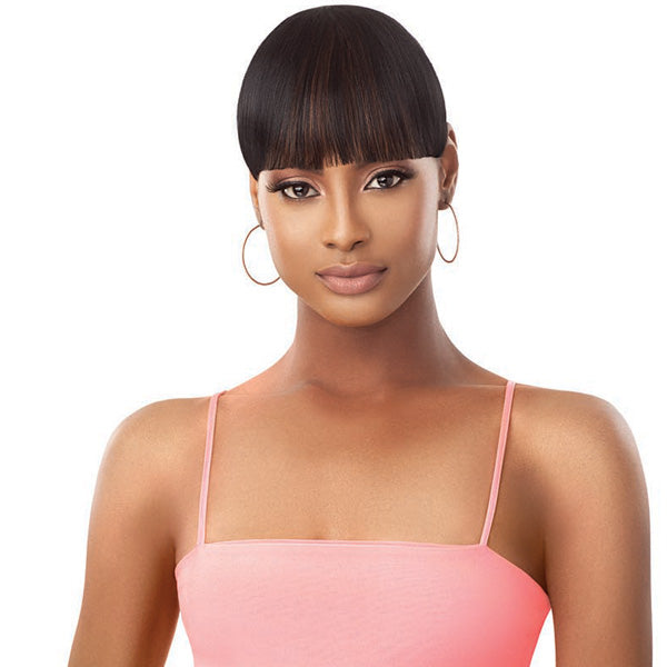 Outre Pretty Quick Clip-on Bang - CLASSIC BLUNT BANG