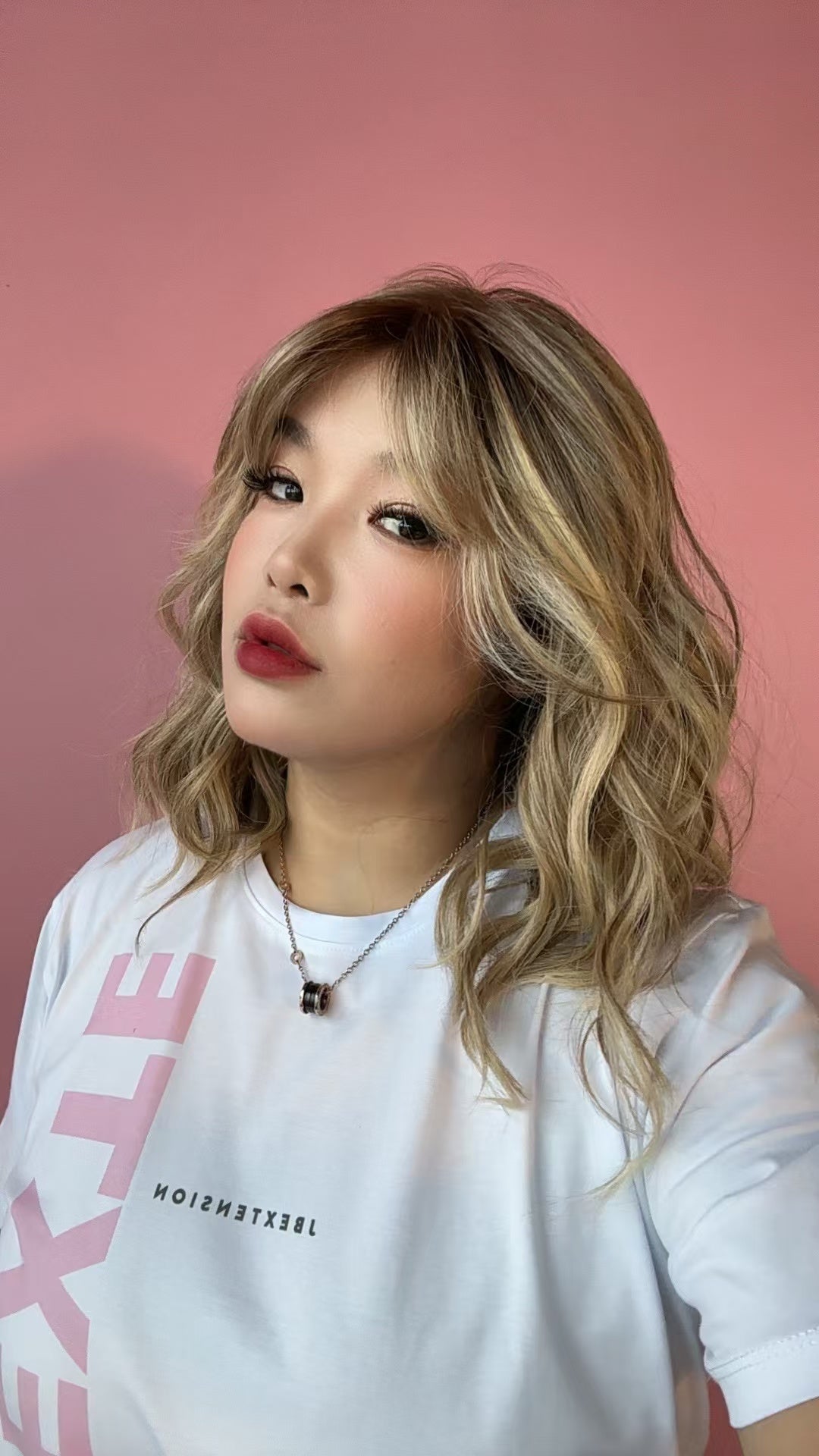 [PRE-ORDER] JBEXTENSION 14 Inches Curly Mix Blonde Wig with Bangs Pre-Cut T Part Snowflake Lace Frontlace Glueless Wig GLORIA MIX BLONDE