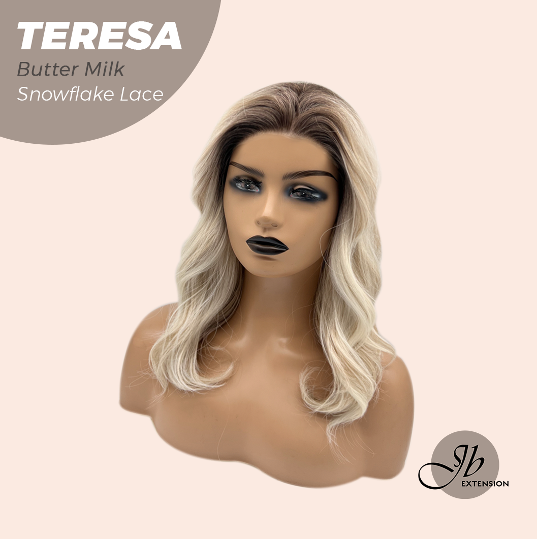 [PRE-ORDER] JBEXTENSION 18 Inches Butter Milk Pre-Cut Snowflake Lace Frontlace Glueless Wig TERESA BUTTER MILK【PERMATEASE】【BENDY EAR TABS】