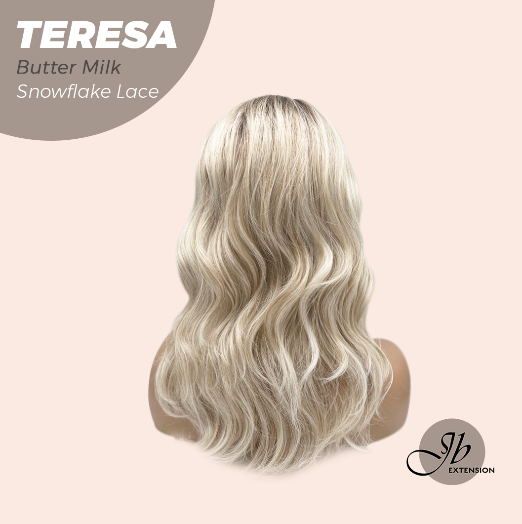 [PRE-ORDER] JBEXTENSION 18 Inches Butter Milk Pre-Cut Snowflake Lace Frontlace Glueless Wig TERESA BUTTER MILK【PERMATEASE】【BENDY EAR TABS】