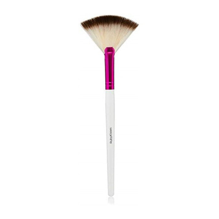 Ruby Kisses By Kiss FAN BRUSH RMUB04