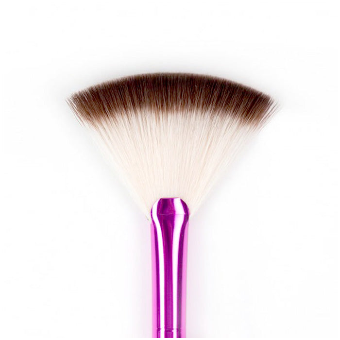 Ruby Kisses By Kiss FAN BRUSH RMUB04